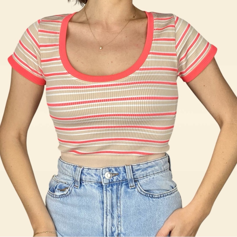 Fitted Pink and White Ribbed Crop T-Shirt